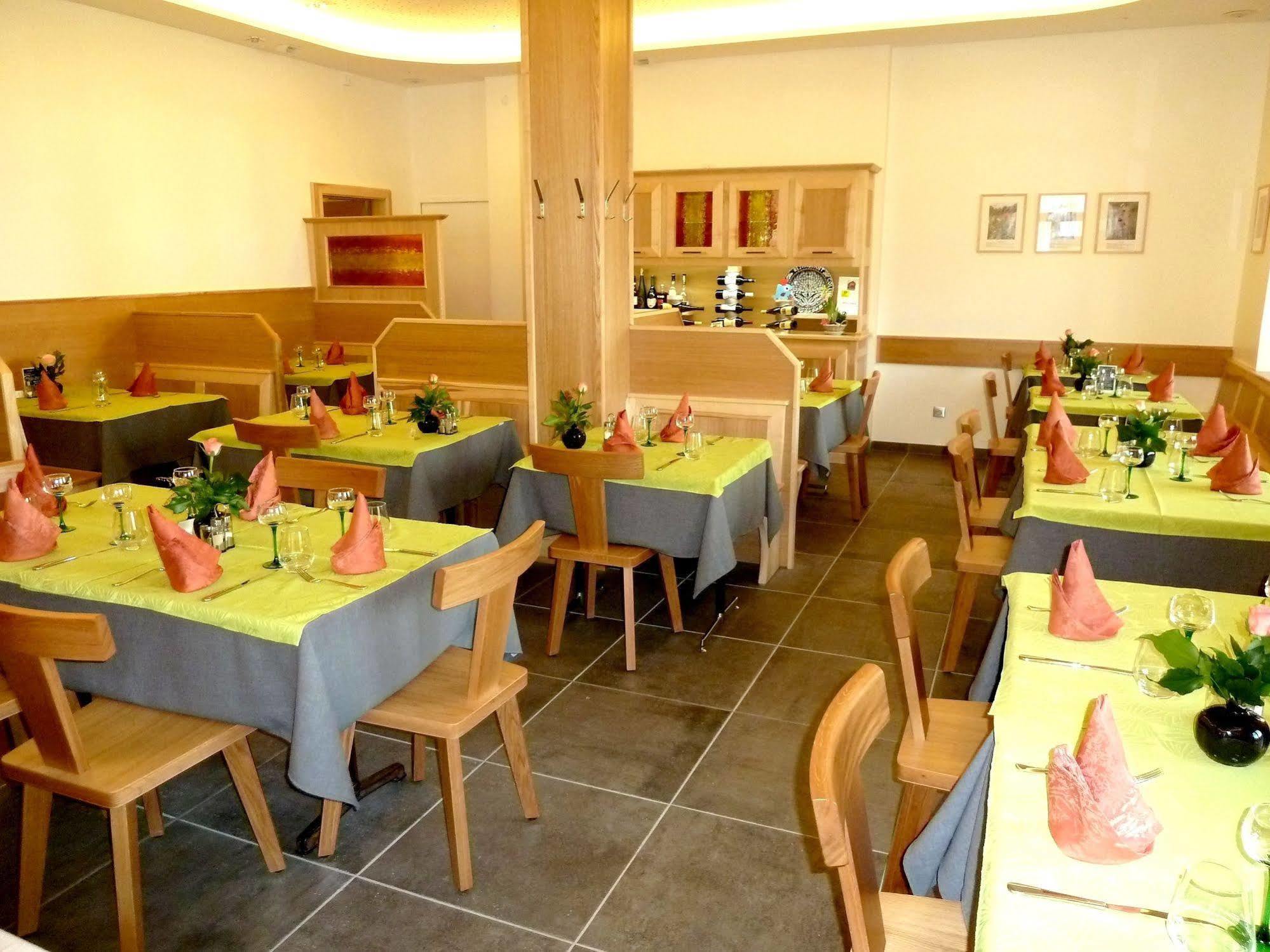 Hotel Restaurant Collin Ferrette ภายนอก รูปภาพ